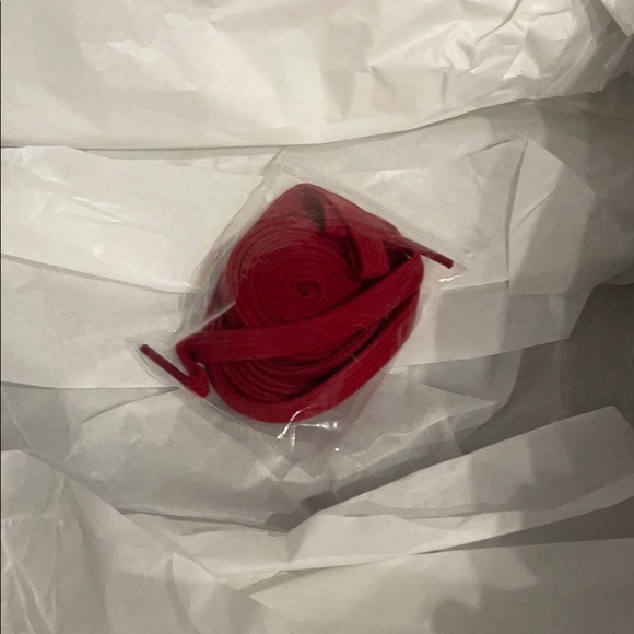 Like new Red Christian Dior b23 in size 43 - Picture 7 of 10